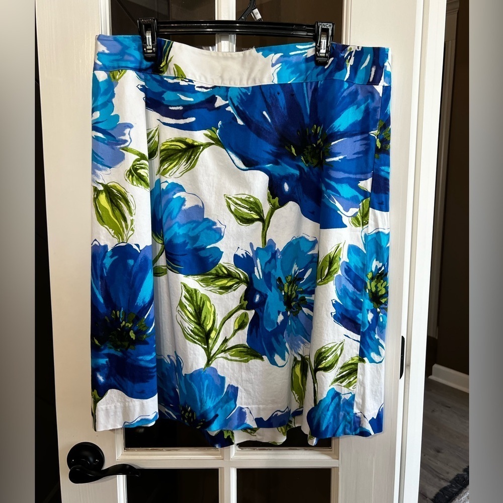 LANE BRYANT Floral Pencil Mini Skirt Size 18